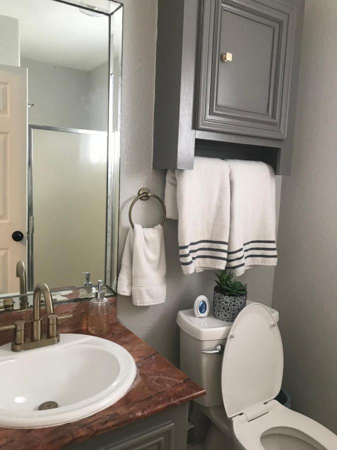 Cheerful 4 Bedroom Home With Pool And Bbq Area With 5Th Bedroom Option Brownsville Exterior photo