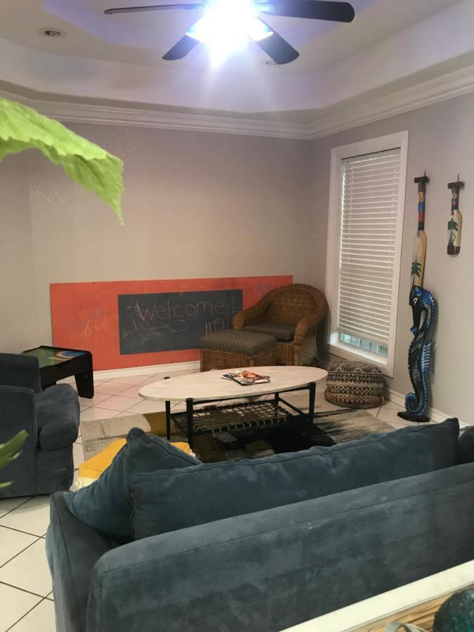 Cheerful 4 Bedroom Home With Pool And Bbq Area With 5Th Bedroom Option Brownsville Exterior photo